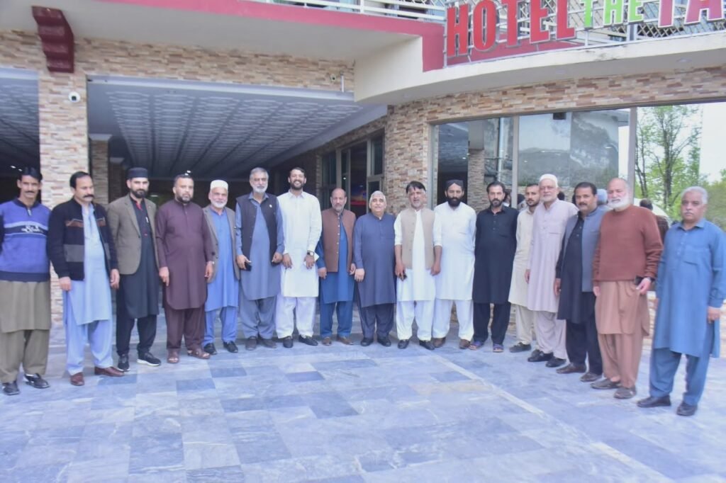 مری کو لاک ڈاون سے استثنیٰ دیا جائے، تاجروں کا پیر سے پہیہ جام، شٹر ڈاؤن ہڑتال کا اعلان 1 WhatsApp Image 2026 05 03 at 4.00.13 PM