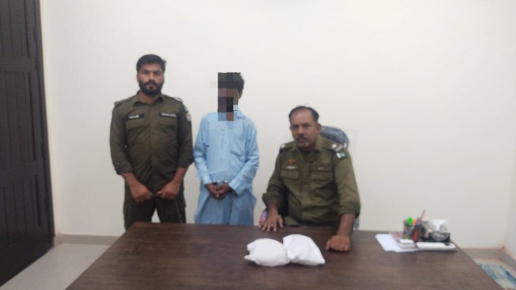 خانیوال: منشیات فروشوں سے چرس اور آئس کی اتنی بھاری مقدار برآمد جو پورا ضلع تین سال تک استعمال کرسکتا ہے 1 WhatsApp Image 2026 07 25 at 11.28.59 AM