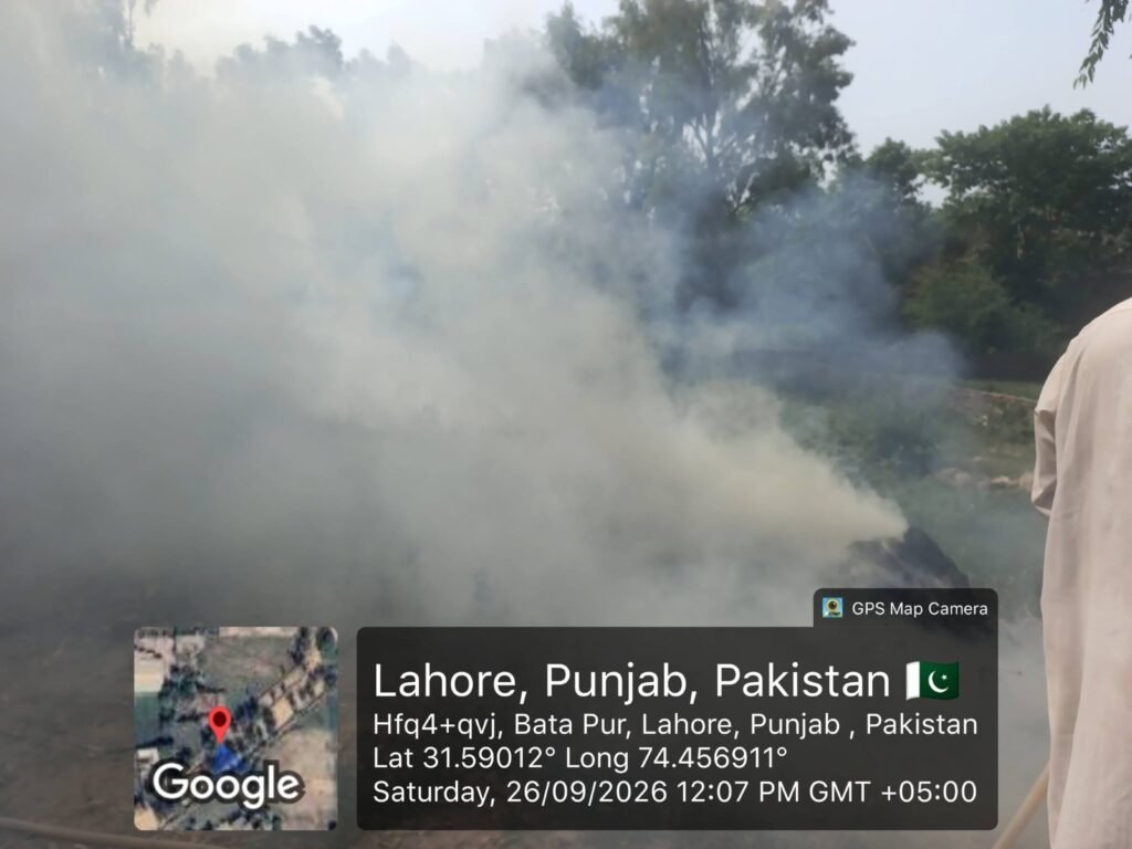 پنجاب کی سینئر وزیر کہاں ہیں ؟ کیا ڈرون ٹیکنالوجی ناکام ہوگئی ؟ شہر لاہور کے سرکاری کالج میں کوڑا جلنے لگا 4 WhatsApp Image 2026 09 26 at 1.10.52 PM